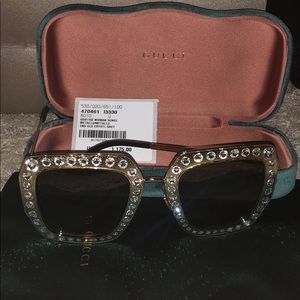 GG0115S Authentic Gucci  gold metal sunglasses